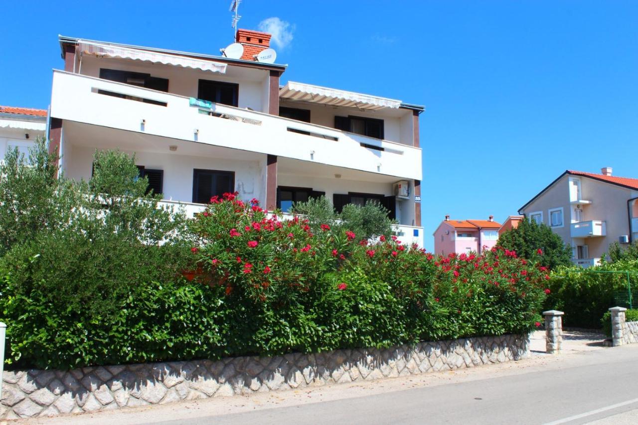 Apartment Arna Krk Town Exteriér fotografie