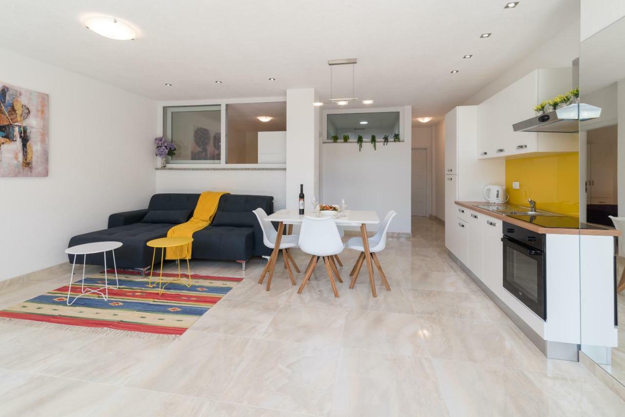 Apartment Arna Krk Town Exteriér fotografie